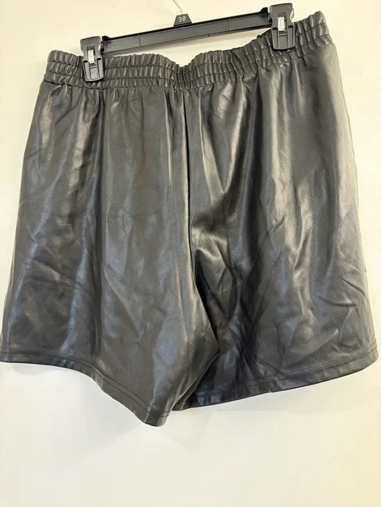 Fabletics Black Vegan Leather High-Waisted Short - Picture 5 of 8